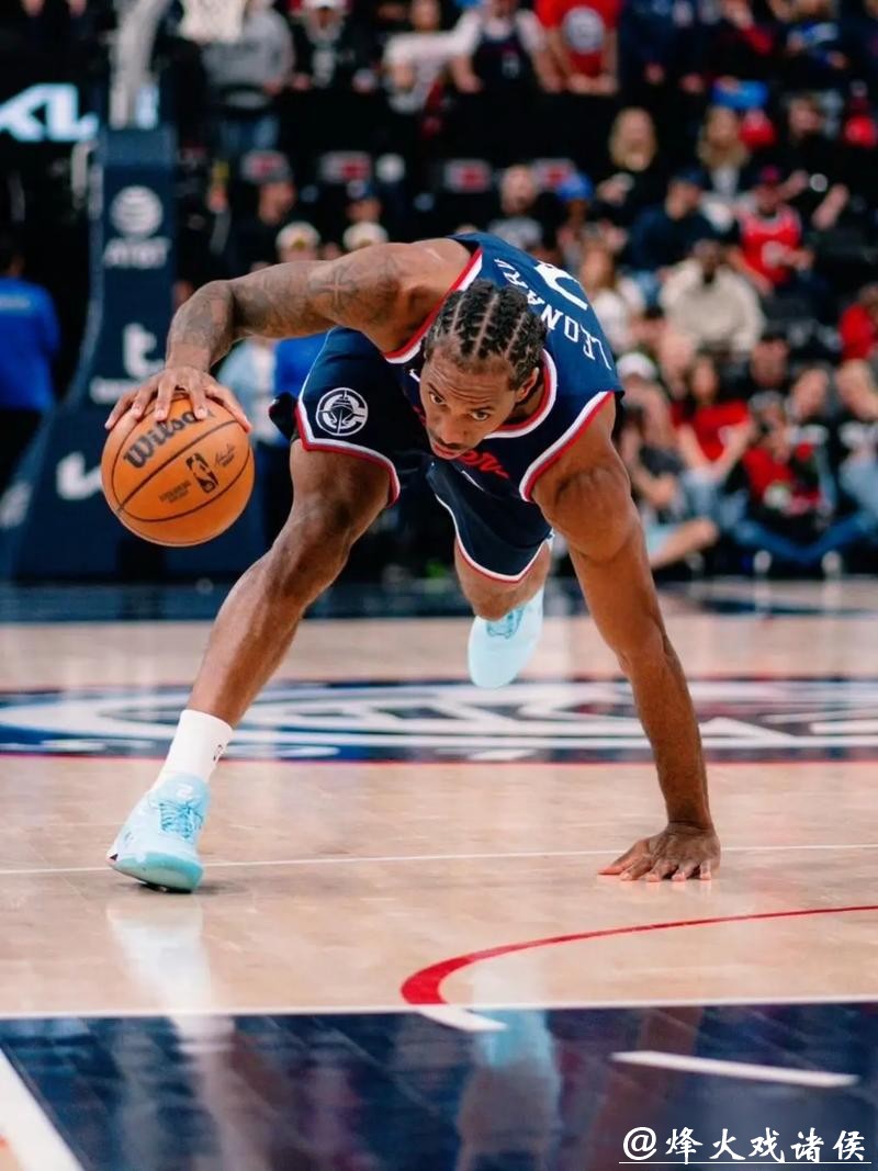 莱昂纳德苦苦支撑快船仅两人得分上双！火箭队记：最棒的防守之一