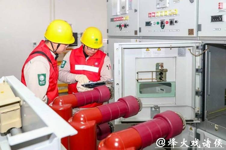 世界首台空心环形超导并联电抗器在沪投运，上海交通大学为共同研制单位之一